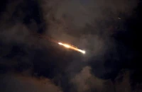 UAV Iran xuyên thủng phòng không Israel; Tel Aviv tuyên bố hạ thêm nhiều chỉ huy Tehran