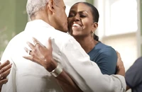 Vợ chồng ông Obama 'song kiếm hợp bích' đập tan tin đồn ly hôn