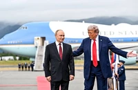 Chùm ảnh, video 3 tiếng thượng đỉnh Trump-Putin ở Alaska