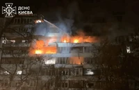 Tên lửa Kinzhal, Iskander, Kalibr ồ ạt dội vào thủ đô Kiev