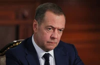 Ông Medvedev cảnh báo tấn công hạt nhân vào Anh và Pháp, nếu…