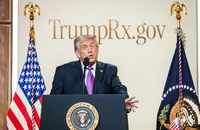 Ông Trump cảnh báo đánh mạnh 'gấp 20 lần' nếu Iran chặn dầu qua eo biển Hormuz