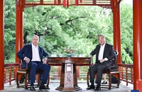 Ông Lavrov và ông Vương Nghị điện đàm, bàn chiến sự Trung Đông