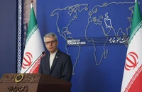 Iran nói về đàm phán, tính thu phí ở eo biển Hormuz; Nga, ông Tập lên tiếng
