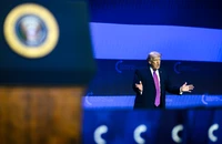 Ông Trump nói Iran báo với Mỹ rằng họ đang trong 'tình trạng sụp đổ'; Ai Cập điện đàm loạt nước Anh, Đức…
