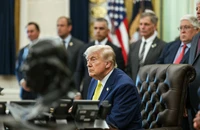 Ông Trump thông tin vụ 2 phi công Mỹ gặp nạn ở eo biển Hormuz 