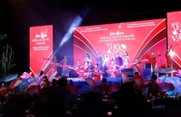 Sôi động cùng Liên hoan Đờn ca tài tử Nam Bộ TP.HCM