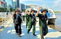 Cảm xúc đong đầy của những người làm nên đại thắng mùa Xuân 1975 trở lại TP.HCM