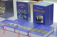 Ra mắt bộ sách 4 tập nghiên cứu toàn diện về 'Văn học Chăm - Tiếp cận qua văn bản'