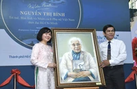 Tôn vinh những đóng góp tiêu biểu của bà Nguyễn Thị Bình