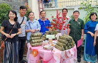 Tết ấm từ nồi bánh tét đến xóm trọ công nhân