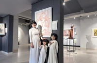 Khai mạc triển lãm 24 tác phẩm mỹ thuật về học tập và làm theo tư tưởng, đạo đức, phong cách Hồ Chí Minh