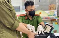 Sổ hộ khẩu bị thu hồi, có làm thẻ CCCD được không?