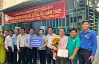 Báo Pháp Luật TP.HCM hỗ trợ người dân sửa chữa nhà