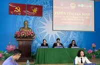 Xử lý nghiêm người chưa thành niên uống rượu bia lái xe