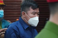 Vụ 13 cựu công an phường nhận tiền để thả người: cựu trưởng công an khai gì?