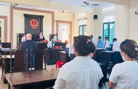 Nguyên giám đốc công ty Tân Tân cùng vợ và em trai sắp hầu tòa