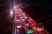 Va chạm liên hoàn, cao tốc TP.HCM- Trung Lương ùn ứ gần 10km