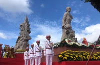 Kỷ niệm 55 năm được phong tặng danh hiệu “Trung dũng kiên cường, toàn dân đánh giặc”