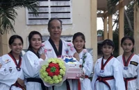 Ông Bảo cùng các võ sinh