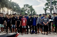 Bắt nhóm 'quái xế' chạy xe nẹt pô, lạng lách ở Long An