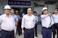 Chủ tịch UBND tỉnh Long An kiểm tra tiến độ thực hiện Đường Vành đai 3 - TPHCM 