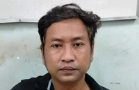 Đang trốn truy nã tiếp tục trộm cắp