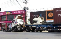 Người phụ nữ đi xe máy bị xe Container cán tử vong