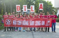Đội bóng Long An tiếp tục hay bỏ bóng đá chuyên nghiệp?