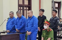Lãnh án tù vì mang súng, dao chém tử vong người ngăn cản đánh nhau