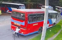 Bắt tài xế lùi xe trúng nữ công nhân tử vong