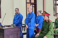 Mua hai gói ma túy, ba người lãnh án 36 năm tù