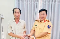 Trung tá CSGT tỉnh Tây Ninh nhặt được bóp chứa 10 triệu đồng, tìm người trả lại