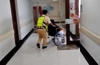 CSGT mở đường cứu sản phụ nguy kịch trên cao tốc TP.HCM – Trung Lương
