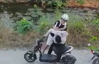 Học sinh lớp 9 bị đánh, đá sau va chạm giao thông, clip gây phẫn nộ
