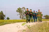 Giữ mùa xuân yên vui từ từng bản tin nơi phên giậu Tổ quốc