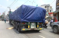 Nữ sinh 16 tuổi tử vong sau va chạm với xe đầu kéo trên đường đến trường