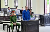 Đâm tình địch sau khi nghe tin vợ cũ có thai, người đàn ông lãnh 9 năm tù