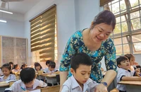 Một tiết học của cô trò Trường Tiểu học Lê Văn Thọ, quận 12. Ảnh: NGUYỄN QUYÊN.