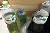 Người đàn ông mang bom xăng đi trả thù chủ cũ, bị cảnh sát phát hiện
