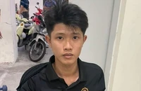 Đôi nam nữ tông xe vào lực lượng 911 khiến 1 CSGT gãy chân