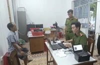 7 ngày nữa người cha trong gia đình 'rất khác' ở Đà Nẵng sẽ nhận CCCD