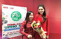Hoa hậu Diễm Hương nhớ cha trong Ngày của Phở