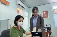 24 tuổi làm thẻ căn cước, 25 tuổi có phải làm lại không?