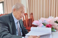 Ông Hai Phước: ‘Tôi rơi nước mắt khi đọc lại những trang sách lịch sử bi hùng miền Nam…’
