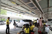 Còn sự sống dưới tòa nhà bị sập ở Bangkok, chính phủ cảnh báo chứng ‘say động đất’