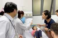 Vụ học sinh iSchool Nha Trang ngộ độc: Sớm xác định nguồn lây vi khuẩn Salmonella