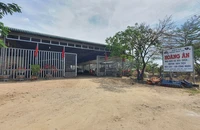 Huyện tổ chức đấu giá thửa đất chưa giải phóng mặt bằng là sai