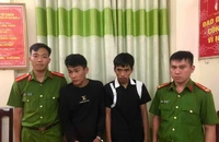 2 kẻ giật điện thoại của cháu bé 7 tuổi bị bắt sau 3 giờ gây án