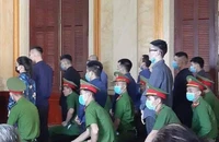 Xử đường dây giả danh công an, VKS, tòa án để lừa đảo